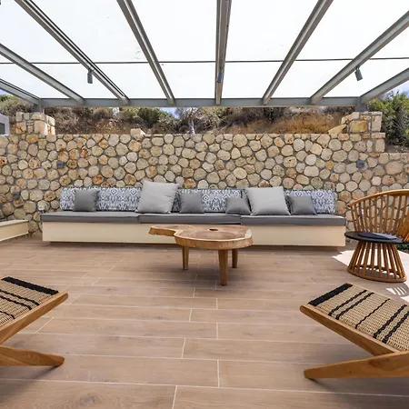 Lodge Zeus Luxury - Poseidon Σπαρτιά