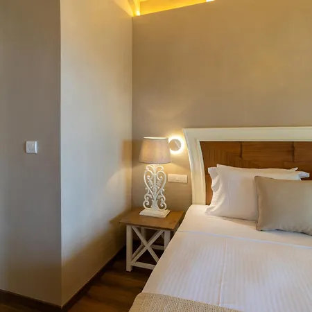 Zeus Luxury - Poseidon Gerendaház Szpartiá