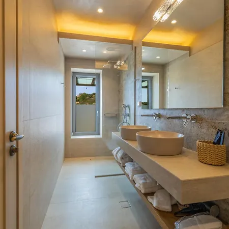 Zeus Luxury - Poseidon Деревянный коттедж Спартия